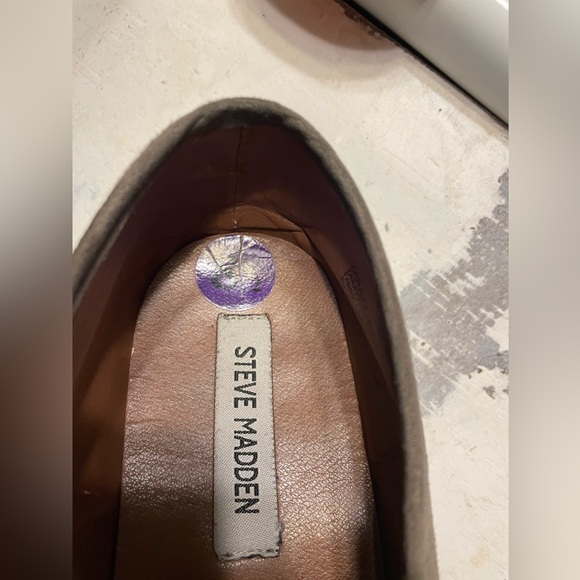 Steve Madden slip ons 8.5 olive green - Picture 7 of 8